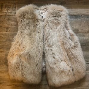 Never Before Used Gap Faux Fur Vest